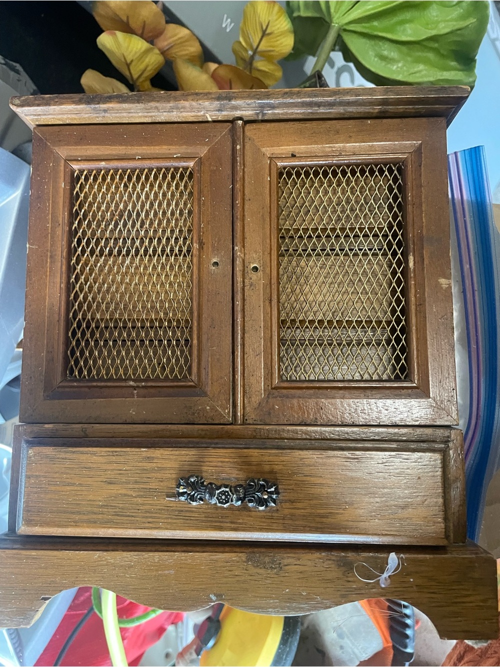 jewelry box Wood Grain Brown Mesh Doors